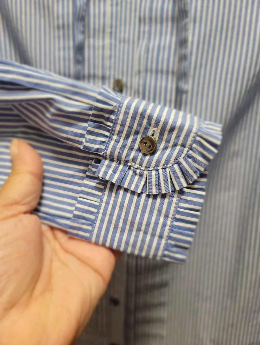 Sz 4 J.Crew Striped Button-Up Tie-neck Tuxedo Shirt 100% Cotton Ruffled Collar